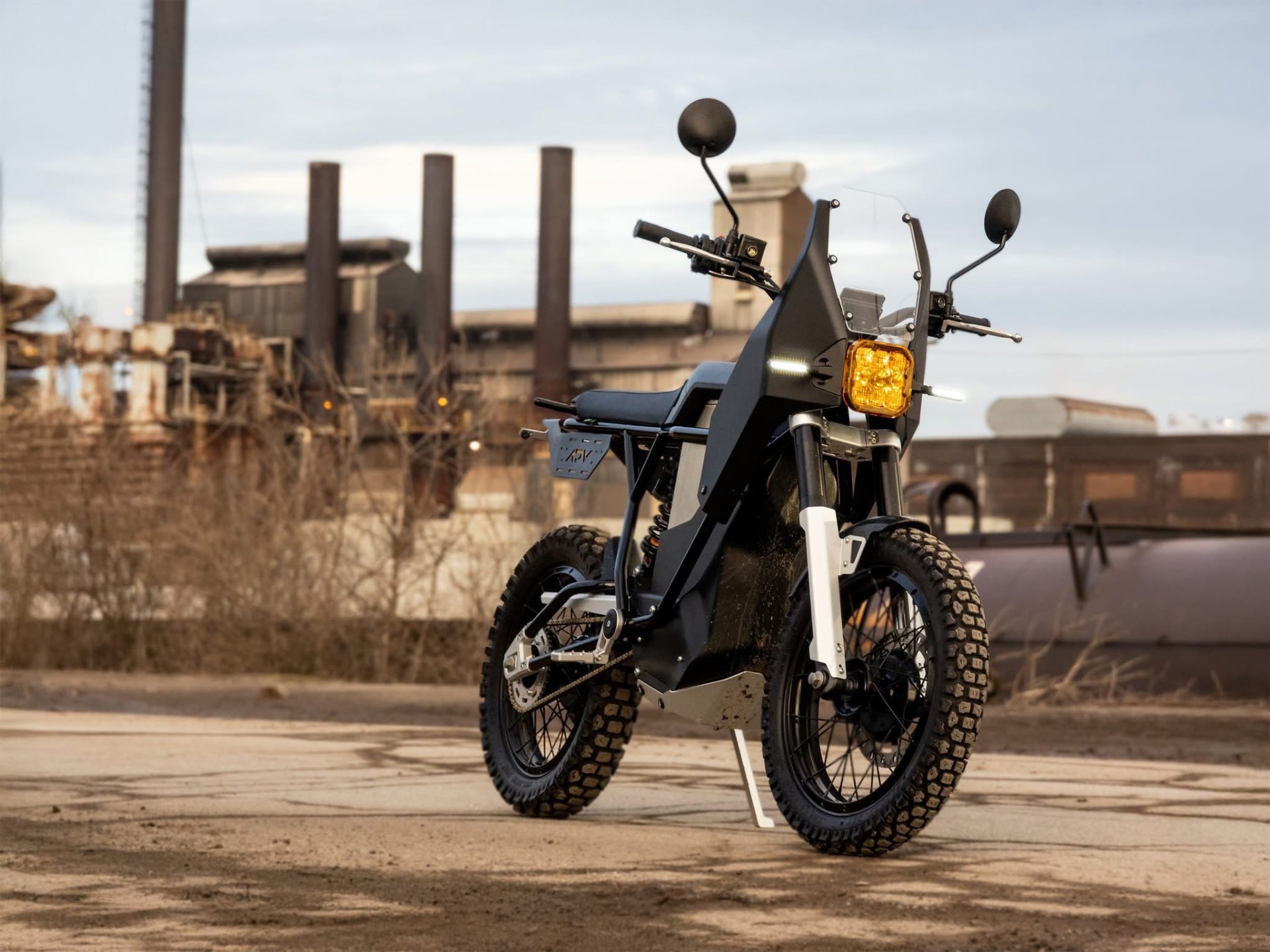 LAND ADV — adventure electric motorcycle, Ascent edition